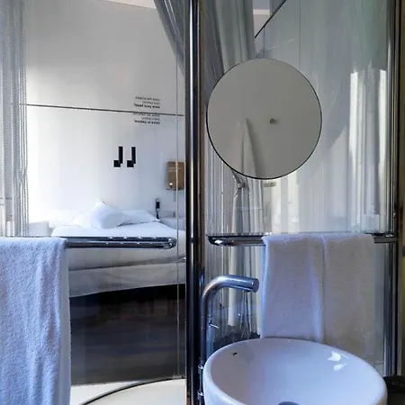 Chic & Basic Born Boutique Hotel 3*
