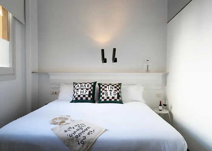 Hotel Chic & Basic Born Boutique