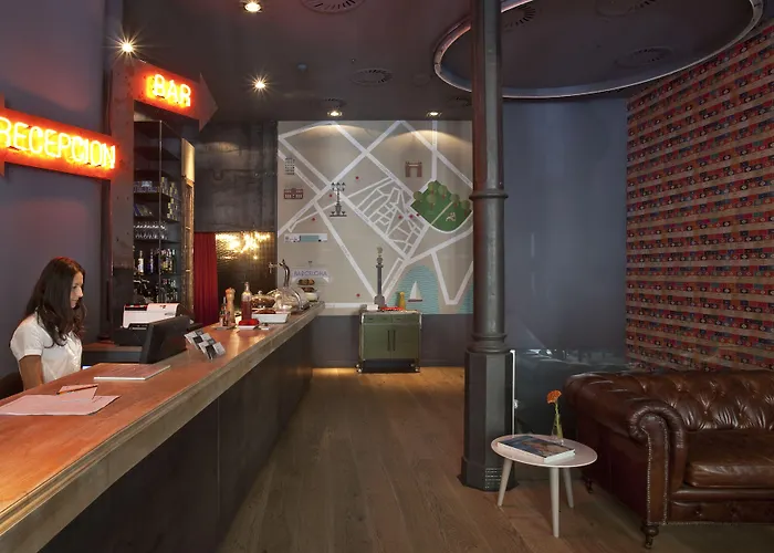 Chic & Basic Born Boutique Hotel 3*