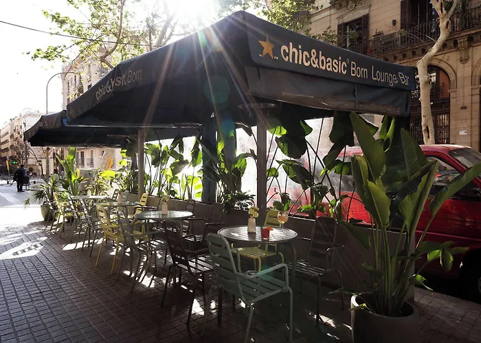 Chic & Basic Born Boutique