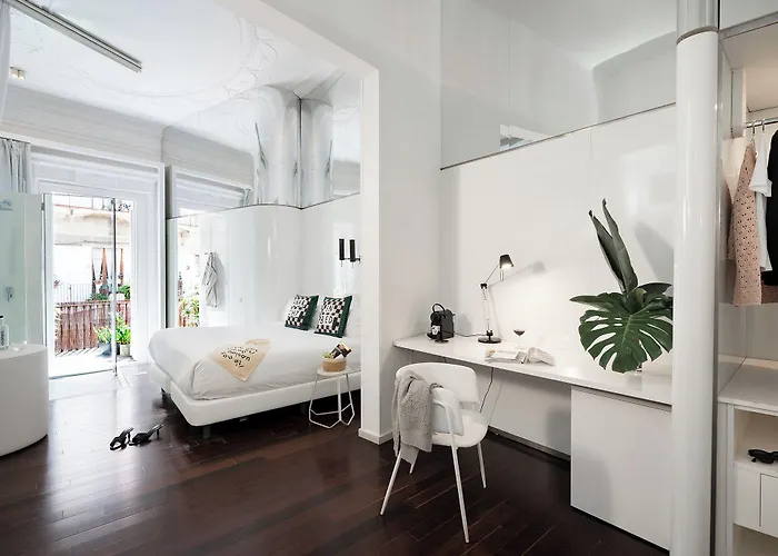 Hotel Chic & Basic Born Boutique 3*