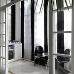 Chic & Basic Born Boutique 3* Barcelona