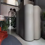 Chic & Basic Born Boutique Hotel