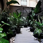 Hotel Chic & Basic Born Boutique 3*