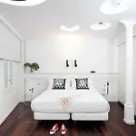 Chic & Basic Born Boutique