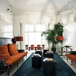 Chic & Basic Born Boutique Hotel