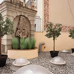 Chic & Basic Born Boutique Hotel 3*
