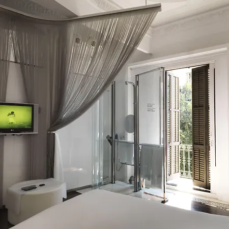 Chic & Basic Born Boutique מלון