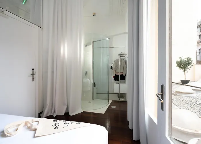 Hotel Chic & Basic Born Boutique