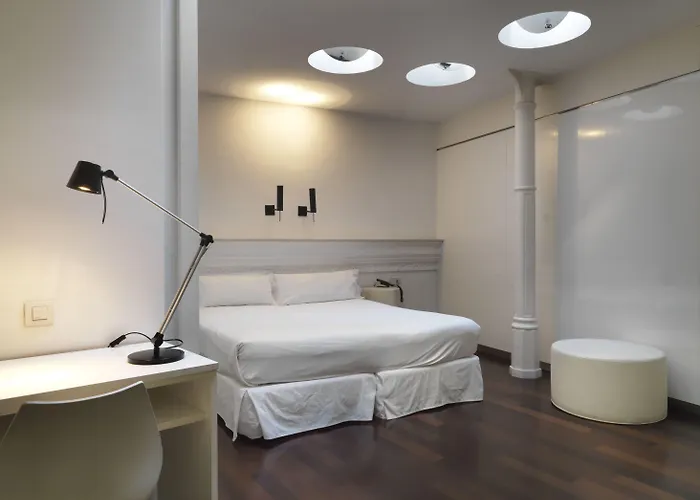 Chic & Basic Born Boutique