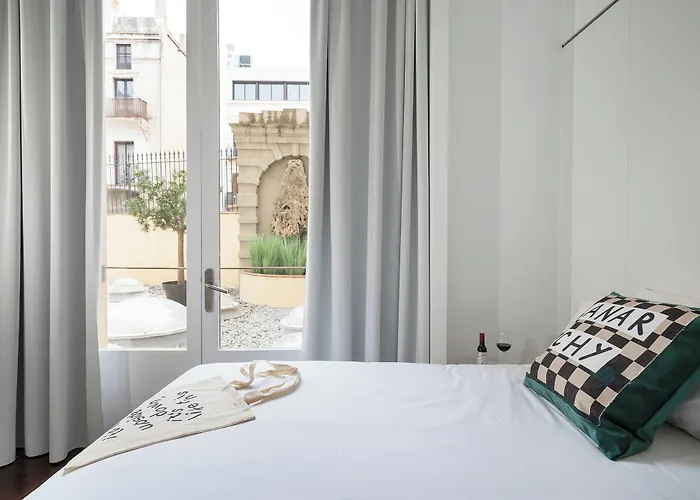 Chic & Basic Born Boutique