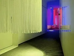 Chic & Basic Born Boutique 3*