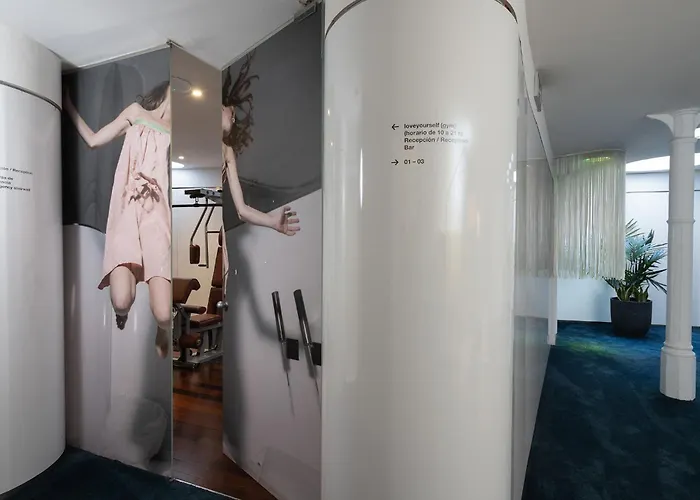 Hotel Chic & Basic Born Boutique