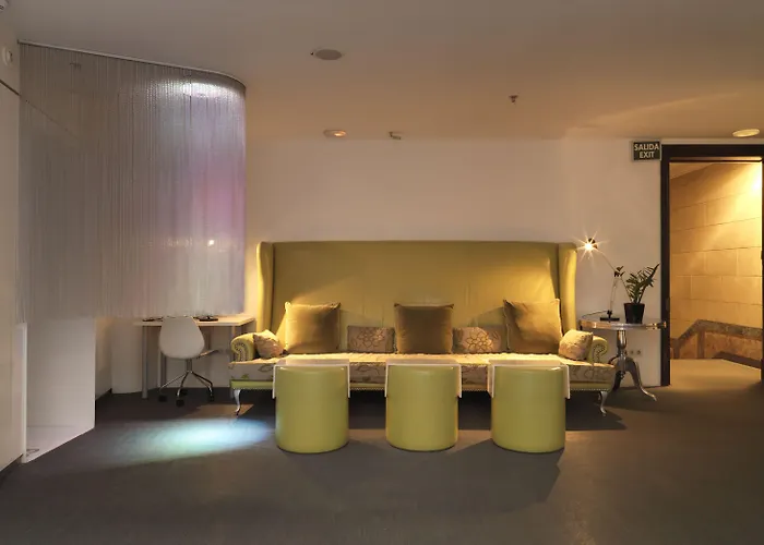 Chic & Basic Born Boutique Hotel