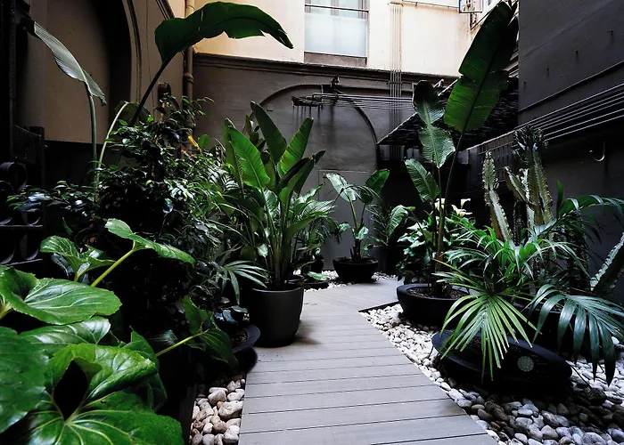 Hotel Chic & Basic Born Boutique 3*