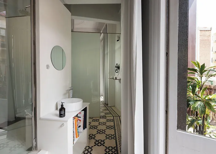 Chic & Basic Born Boutique Hotel 3*